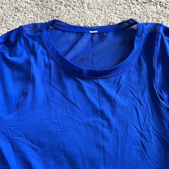 Lululemon t-shirt - Picture 2 of 6